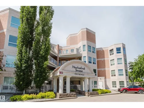 #406 9120 156 ST NW