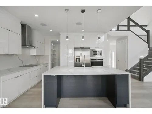 3699 HUMMINGBIRD WY NW