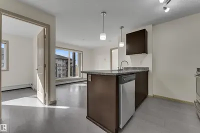 Photo 4 of #320 3357 16A AV NW