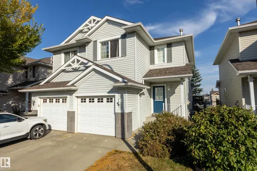 #11 115 CHESTERMERE DR