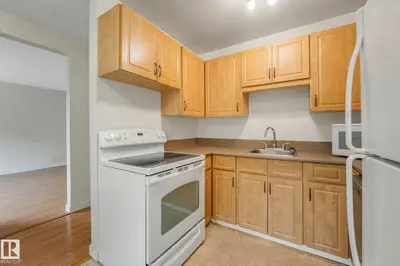 Photo 4 of 144 ROSELAND VG NW