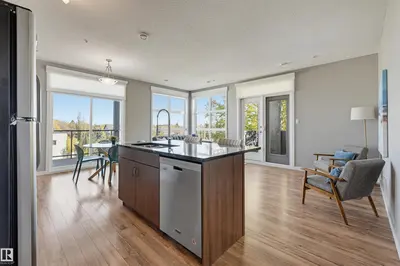 Photo 1 of #313 10518 113 ST NW