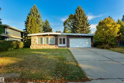 Photo 1 of 24 VALLEYVIEW CR NW