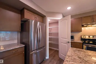 Photo 2 of 13507 165 AV NW