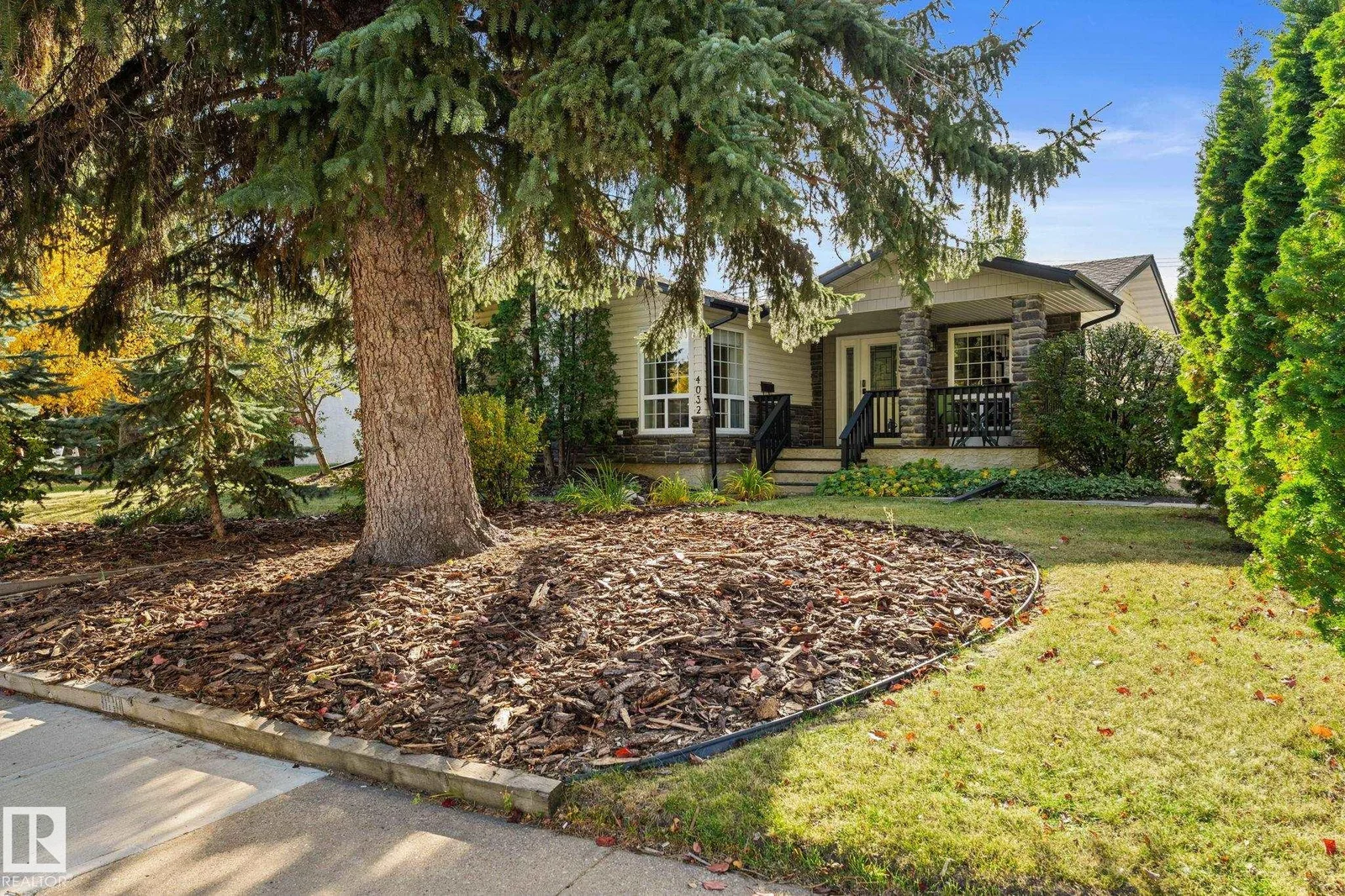 4032 121 ST NW, Edmonton