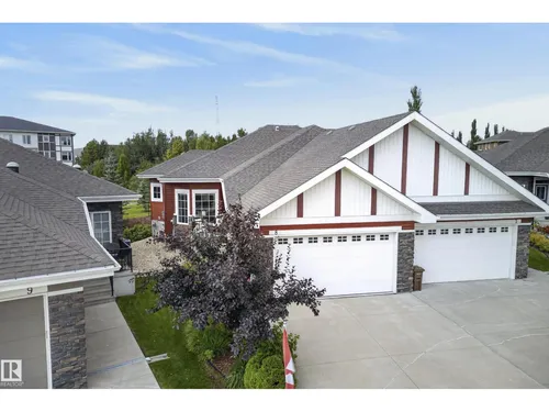 #8 88 LACOMBE DR