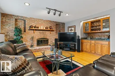 Photo 2 of 21 LORNE CR