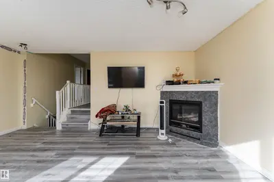 Photo 3 of 8910 7 AV SW