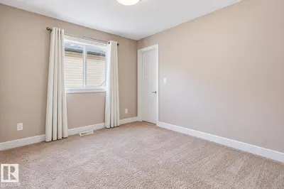 Photo 4 of 258 ALBANY DR NW