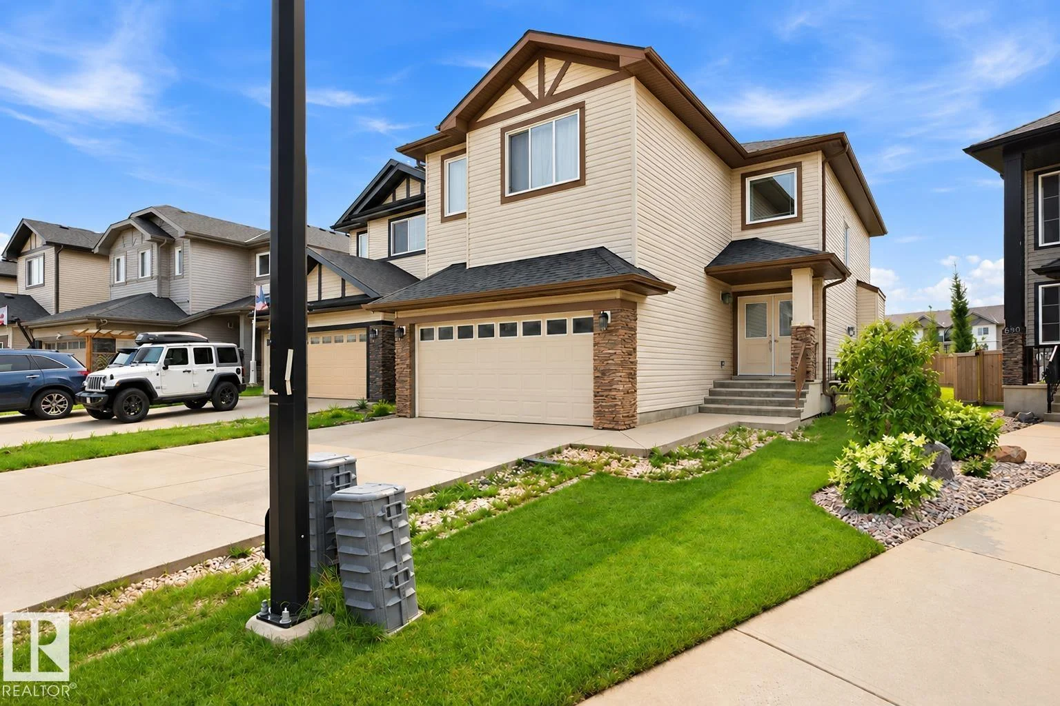 258 ALBANY DR NW, Edmonton