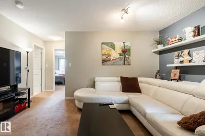 Photo 4 of 2093 CHALMERS WY SW