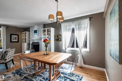 Photo 2 of 40 GLENHAVEN CR
