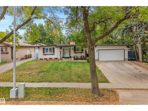 19 GATEWOOD AV
