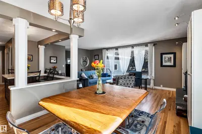 Photo 3 of 40 GLENHAVEN CR