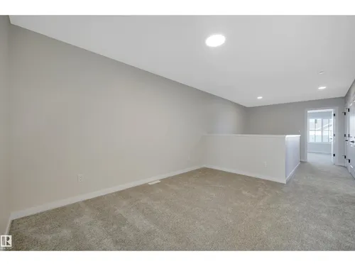 5304 HAWTHORN CL SW