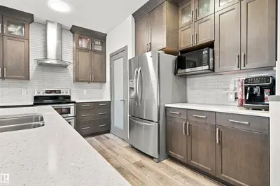 Photo 2 of 20746 96A AV NW