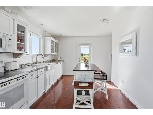 56502 RGE ROAD 33