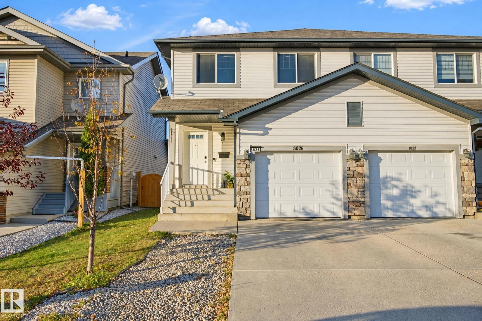 3026 16A AV NW, Edmonton