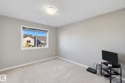 Photo 4 of 3026 16A AV NW