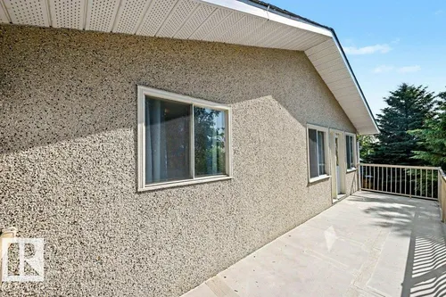 26 LOUISBOURG PL