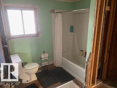 Photo 4 of 122 Cameron CR