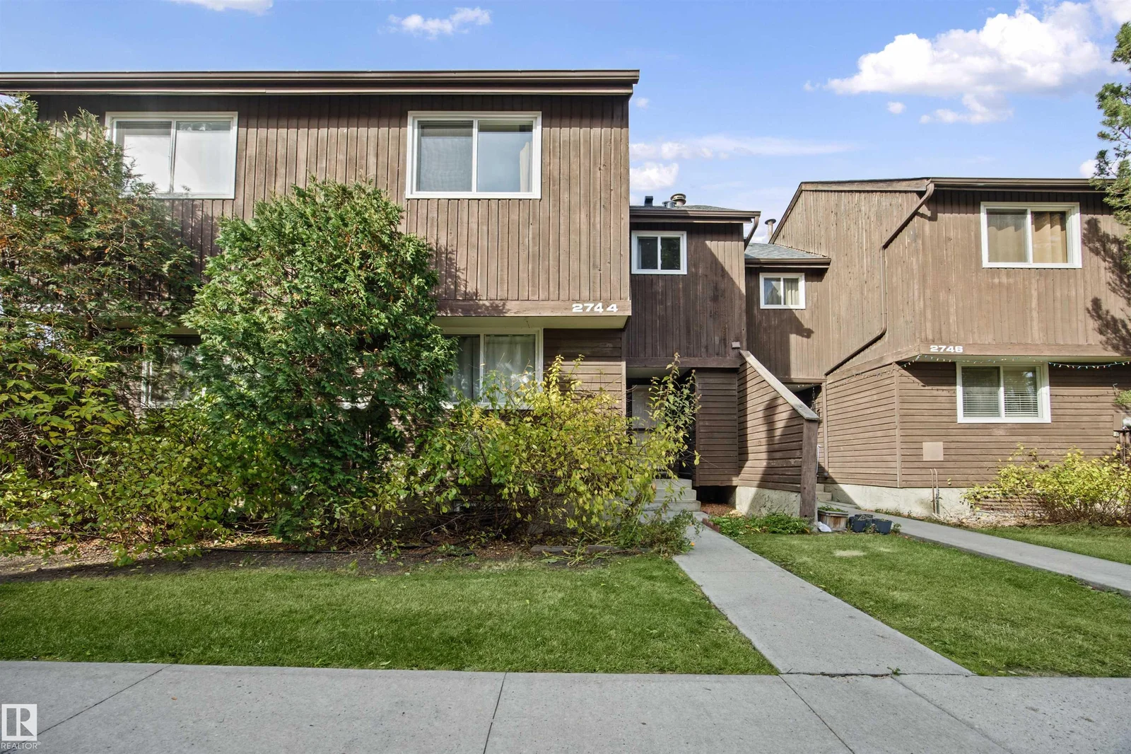2744 105 ST NW, Edmonton