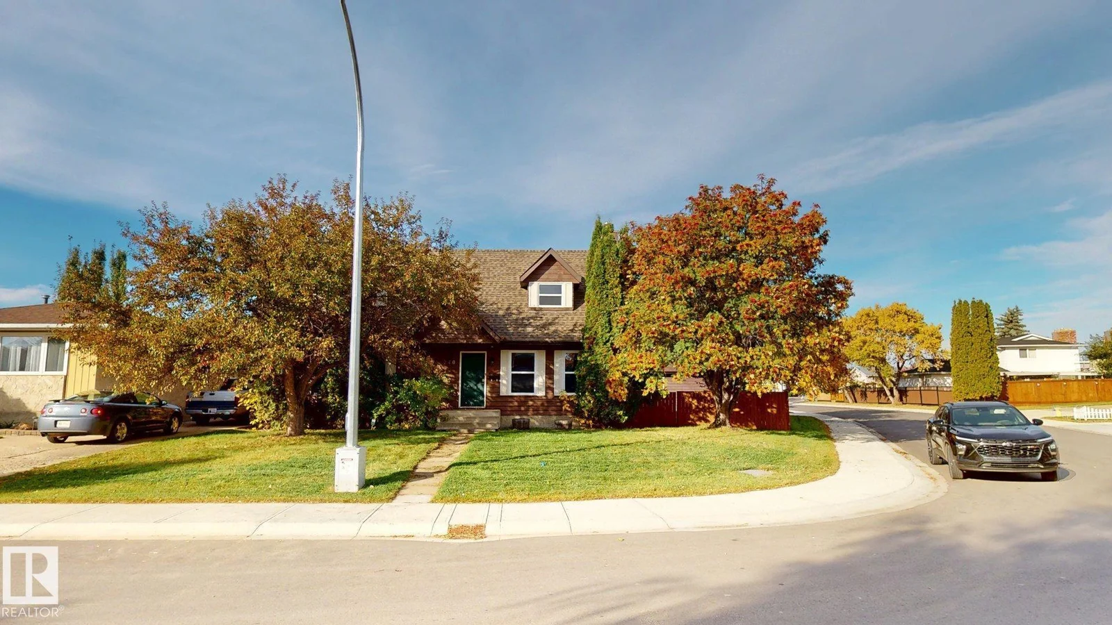 240 HUMBERSTONE RD NW, Edmonton