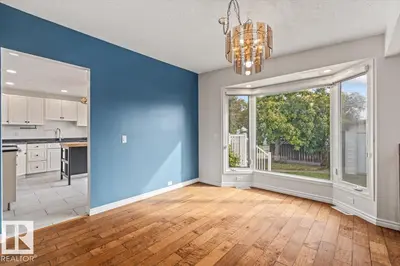 Photo 2 of 3607 106A ST NW