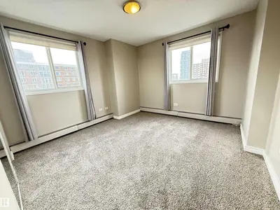 Photo 2 of #1406 10150 117 ST NW