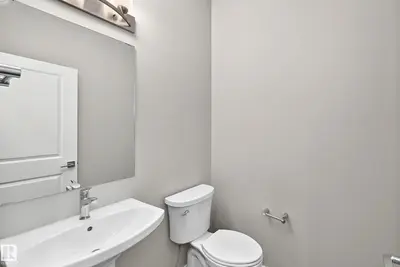 Photo 2 of 315 35 AV NW