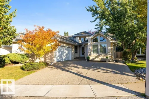 5 ELLIOT PL