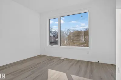 Photo 3 of 3605 112 AV NW NW