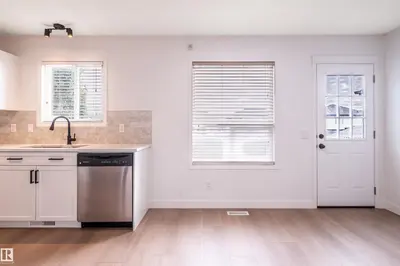 Photo 4 of 404 HEMINGWAY RD NW