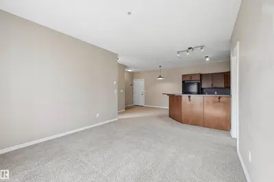 Photo 4 of #335 263 MACEWAN RD SW