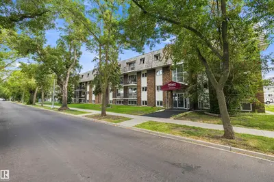 Photo 2 of #401 10735 81 AV NW