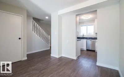 Photo 3 of 3323 142 AV NW