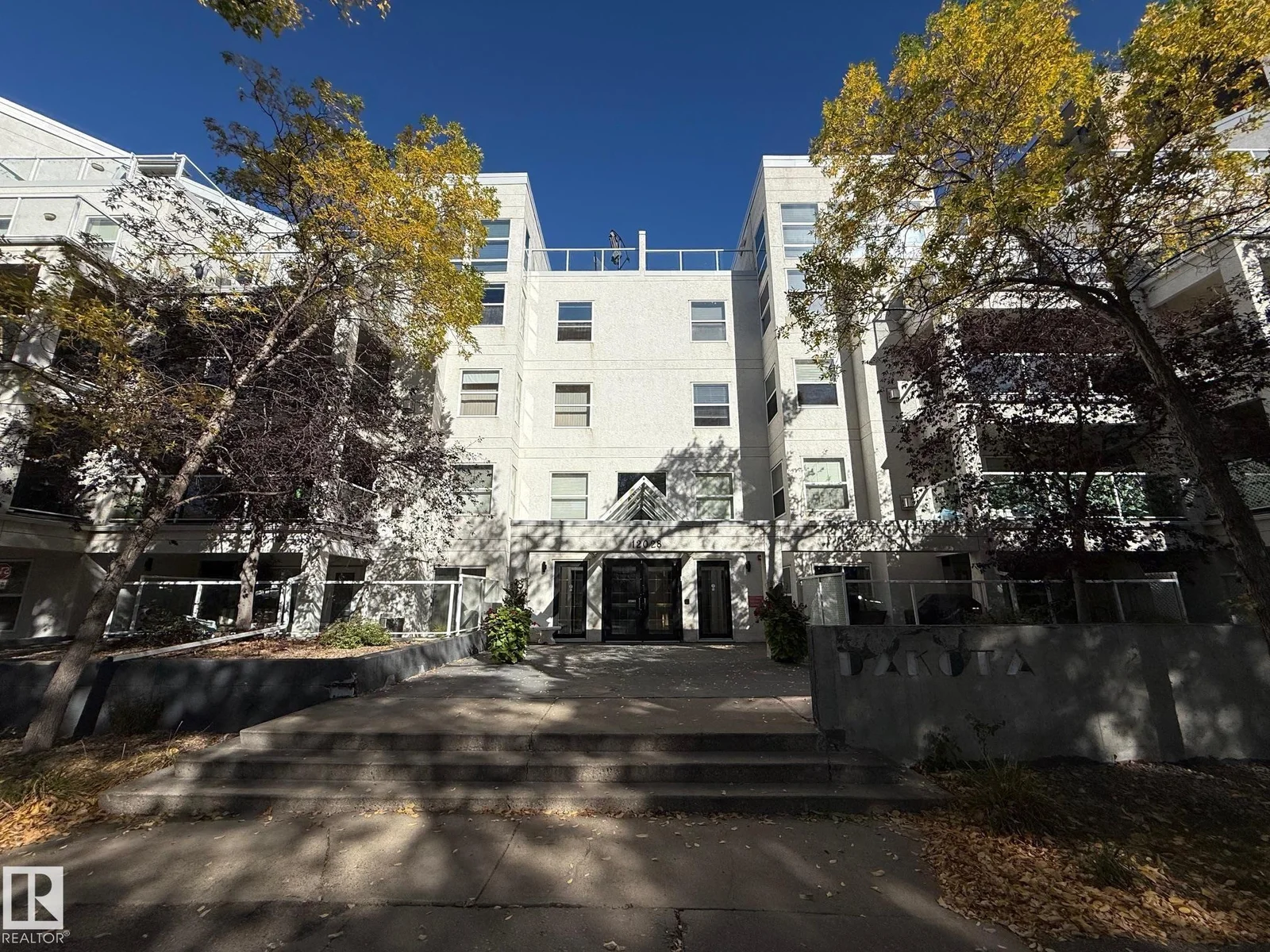 #404 12028 103 AV NW, Edmonton