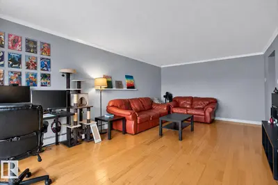 Photo 3 of #402 9925 83 AV NW