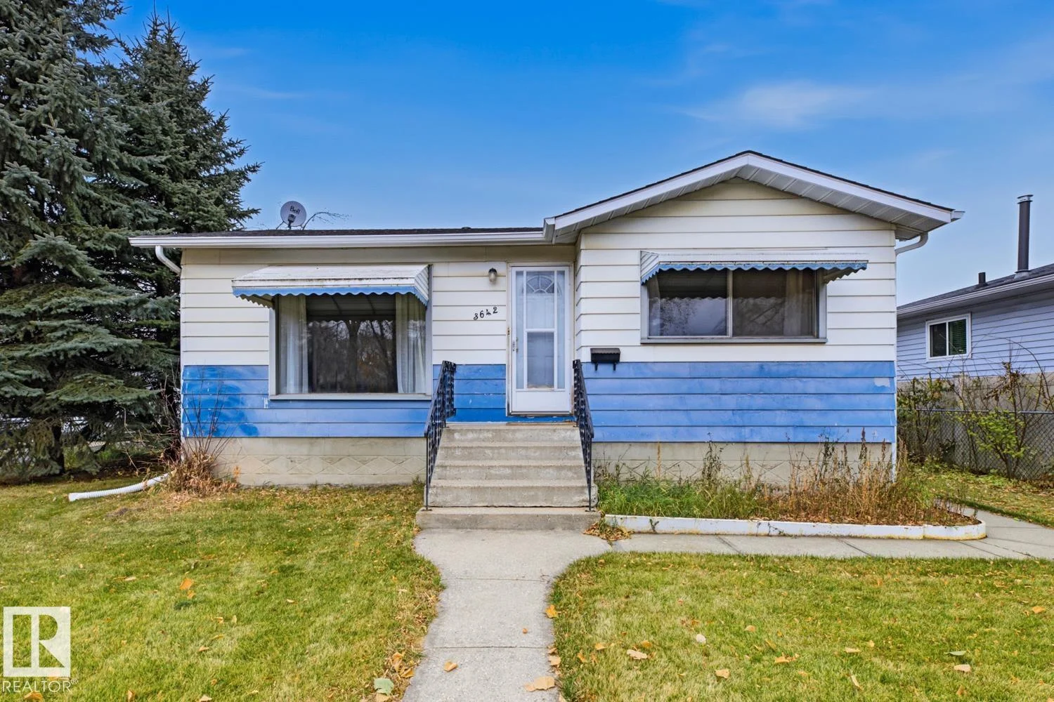 3642 113 AV NW, Edmonton