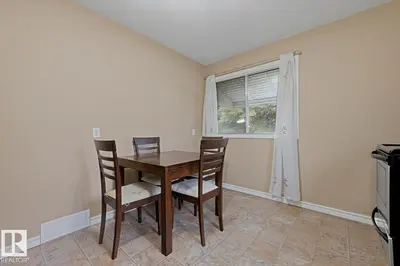 Photo 3 of 3642 113 AV NW