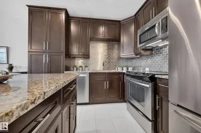 Photo 3 of #403 1350 WINDERMERE WY SW