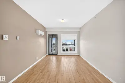 Photo 2 of #403 9519 160 AV NW