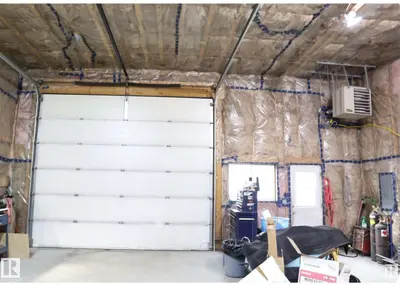 Photo 2 of 40038 TWP ROAD 470